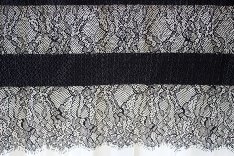 Luxury Stripe Chantilly Lace Width 150 cm CHL0129-Lace Fabric Shop