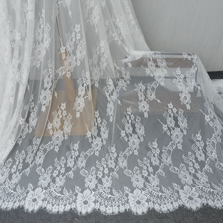 Thin Chantilly Lace Width 150 cm CHL0024-Lace Fabric Shop