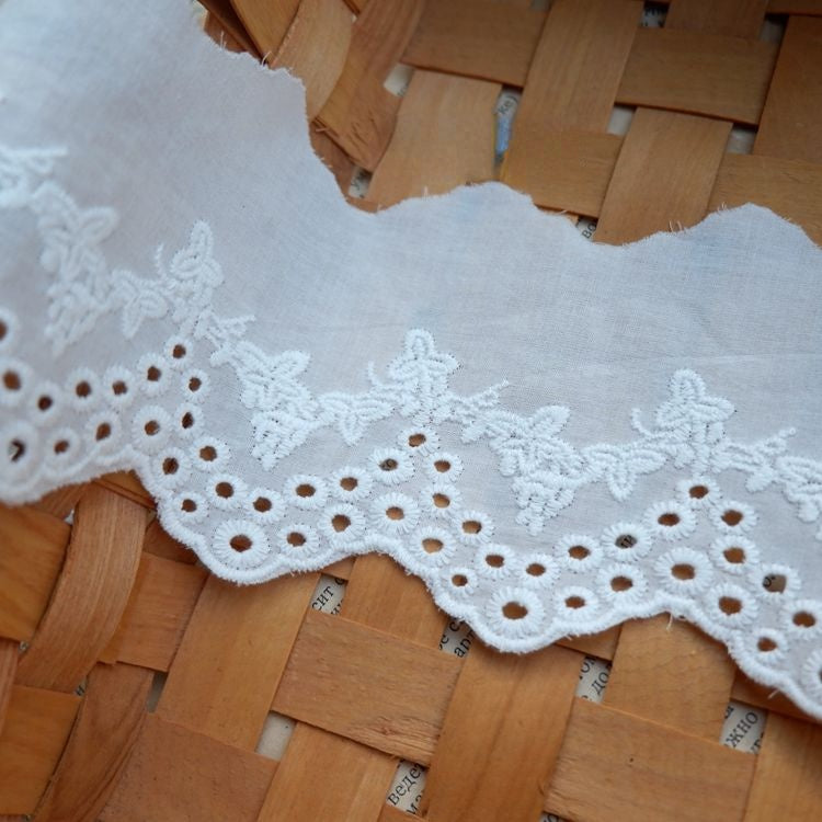 Embroidery Floral Eyelet Lace Width 6-9 cm EF0019