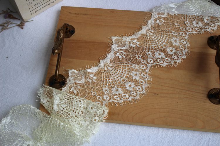 Chantilly Color Lace Width 10 cm CL0001-Lace Fabric Shop