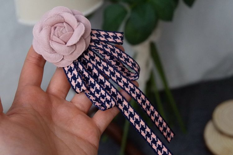 Beaded Camellia Bow Tie Brooch BTA0014-Lace Fabric Shop