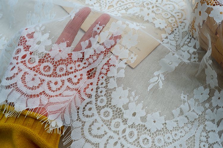 Chantilly Color Lace Width 33-35 cm CL0017-Lace Fabric Shop
