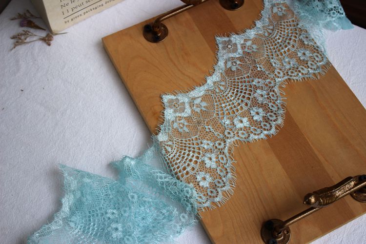 Chantilly Color Lace Width 10 cm CL0001-Lace Fabric Shop