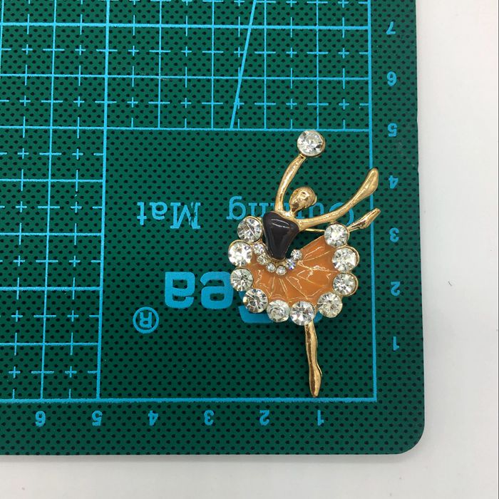 Rhinestone Cloth Brooch Accessories BA0056-Lace Fabric Shop