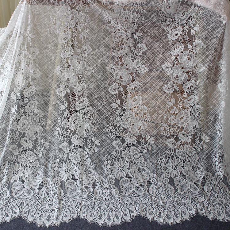 French Wide Chantilly Lace Width 150 cm CHL0130