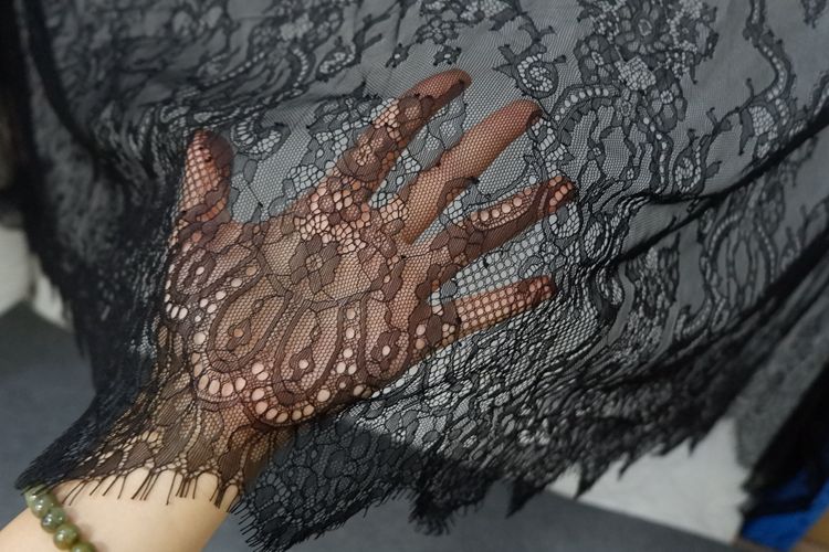 Sewing Chantilly Lace Width 150 cm CHL0086-Lace Fabric Shop