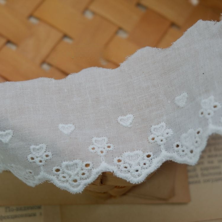 Embroidery Bear Eyelet Lace Width 5-9 cm EF0024