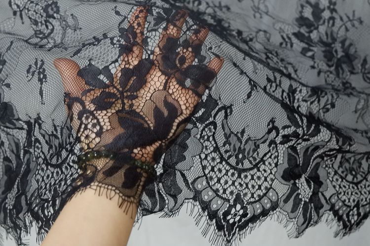 Chantilly Lace Fabric Width 150 cm CHL0043-Lace Fabric Shop