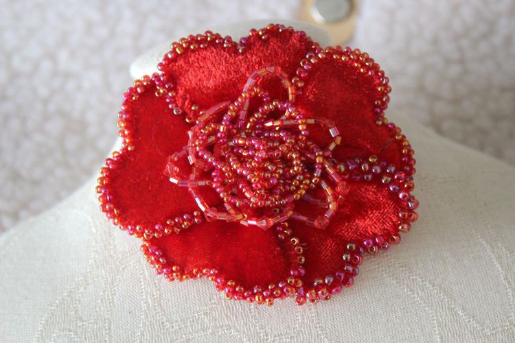 Beaded Flower Brooch Headdress Accessories BA0119-Lace Fabric Shop
