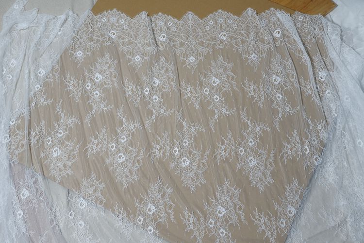 Bridal Chantilly Lace Width 150cm CHL0008-Lace Fabric Shop