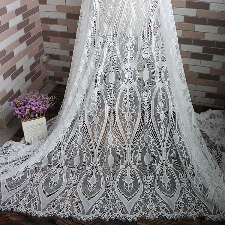 3D Chantilly Lace Textile Width 150 cm CHL0120