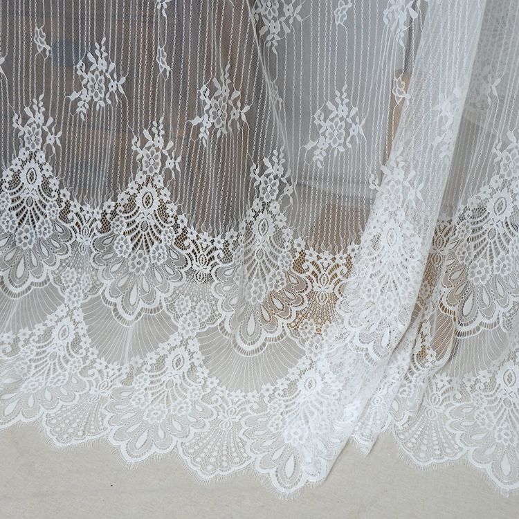 French Chantilly Lace Width 150cm CHL0021