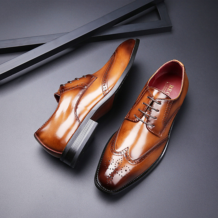 2022 new engraved brogue British leather shoes