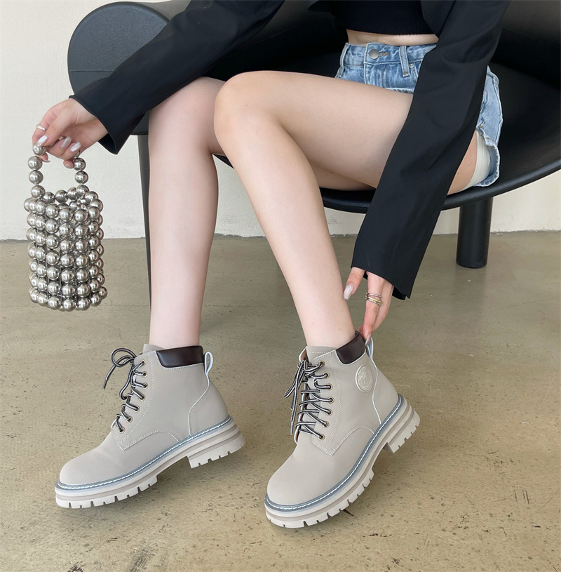 Platform versatile leather martin boots