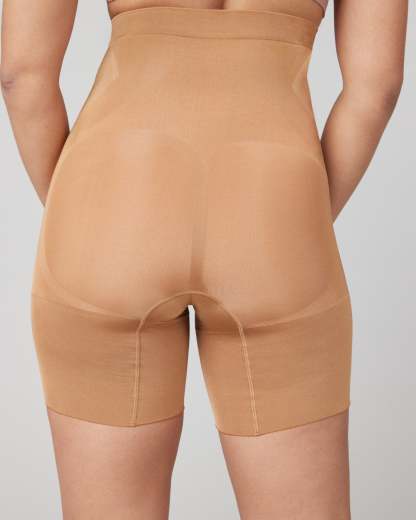 OnCore High-Waisted Mid-Thigh Short