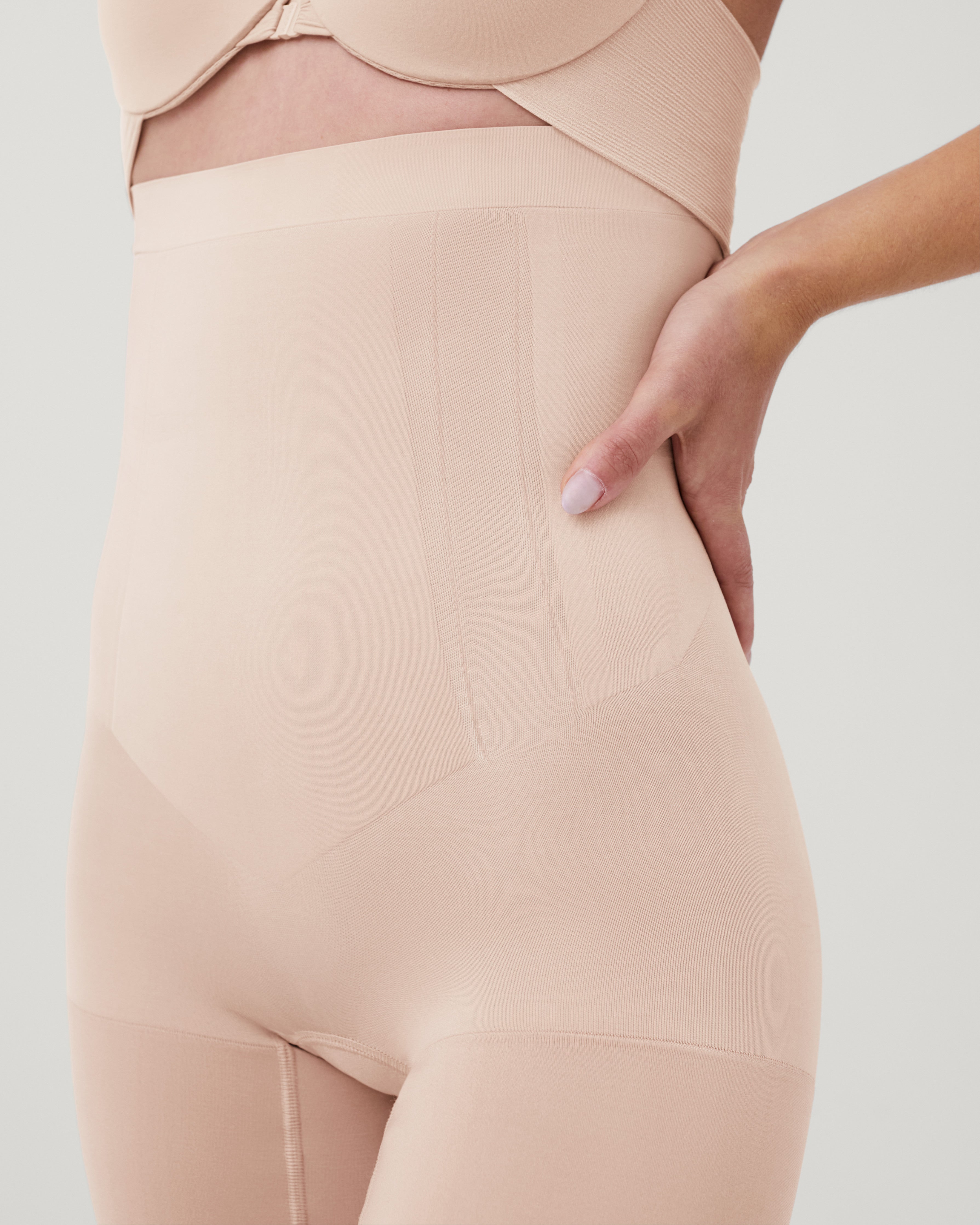 OnCore High-Waisted Mid-Thigh Short