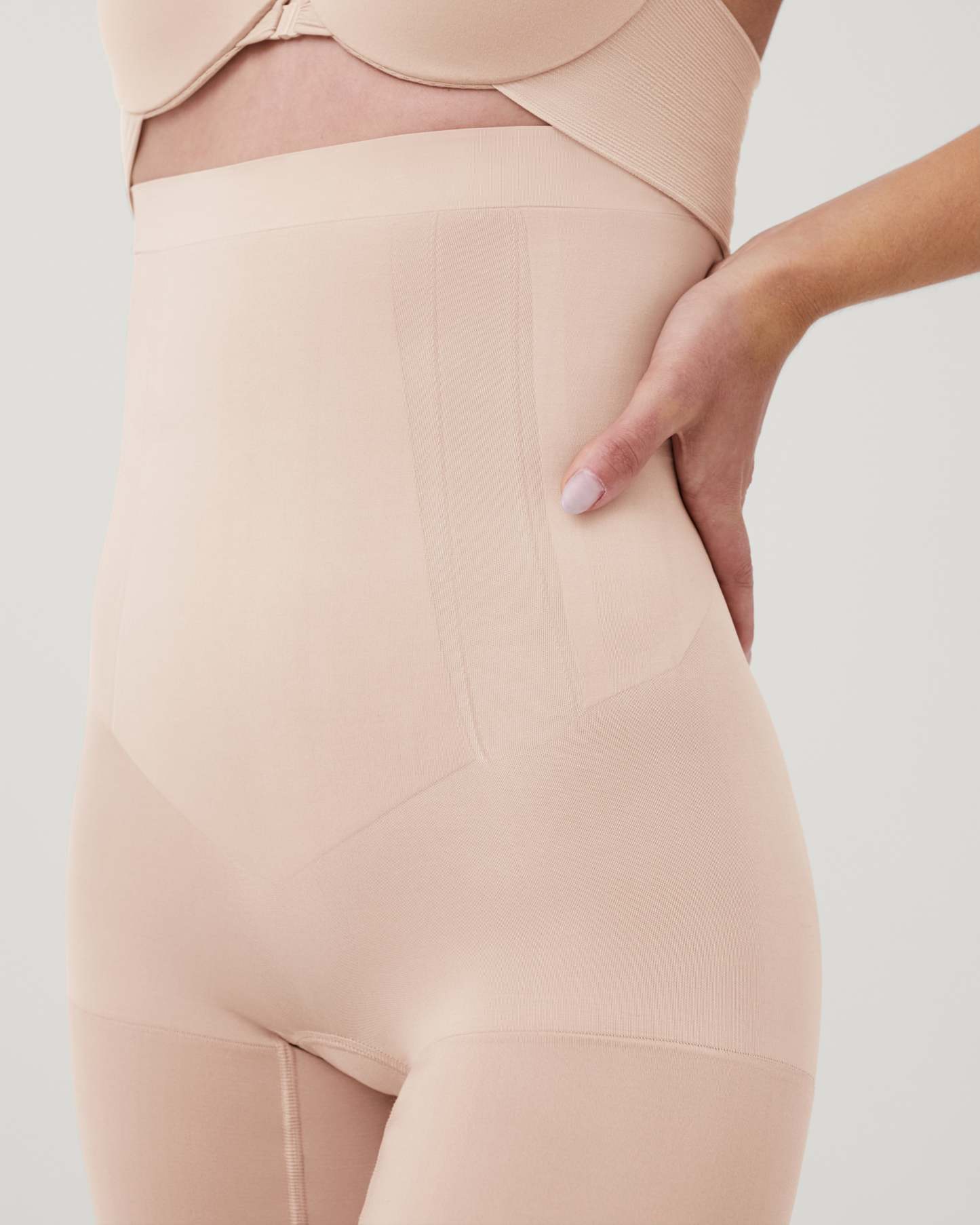 OnCore High-Waisted Mid-Thigh Short