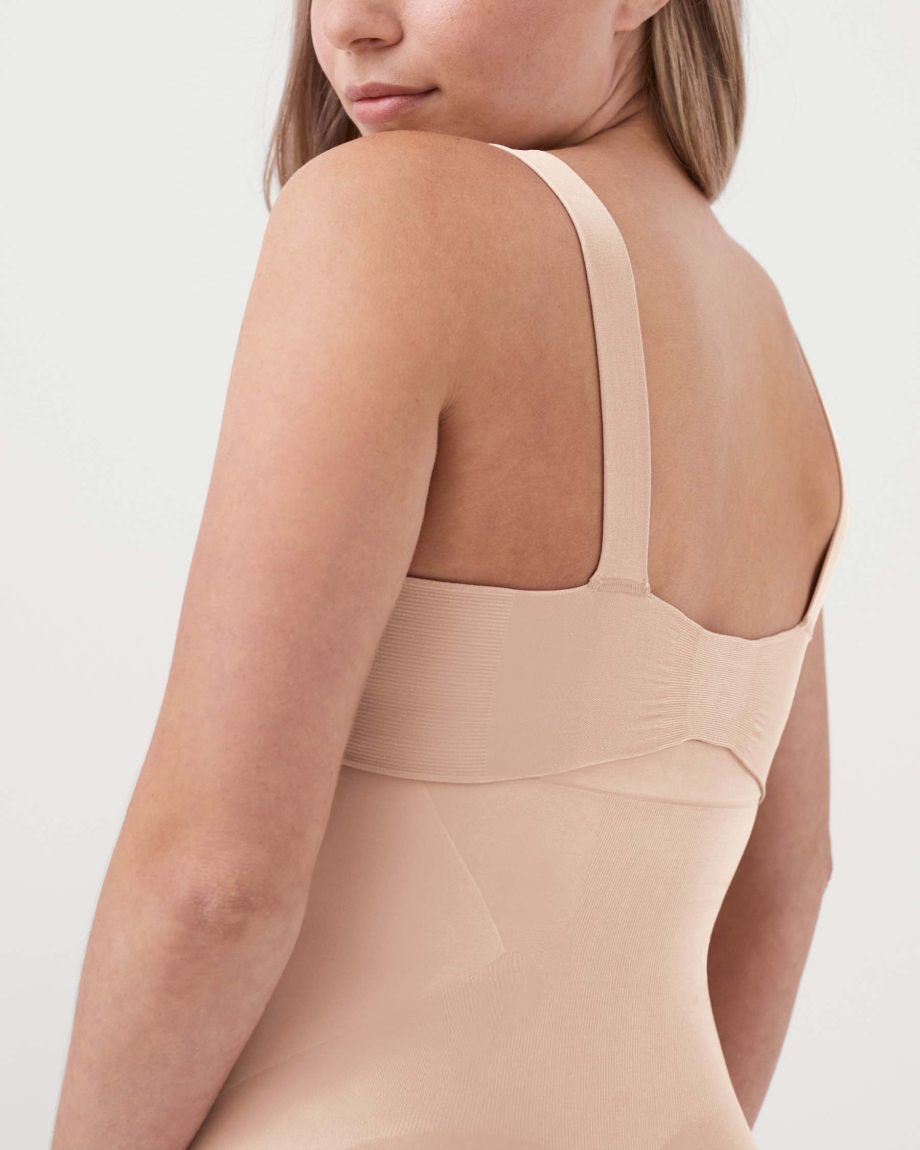 OnCore High-Waisted Mid-Thigh Short