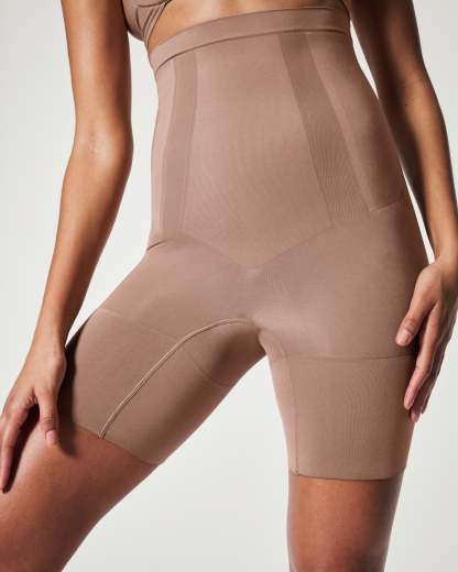 OnCore High-Waisted Mid-Thigh Short