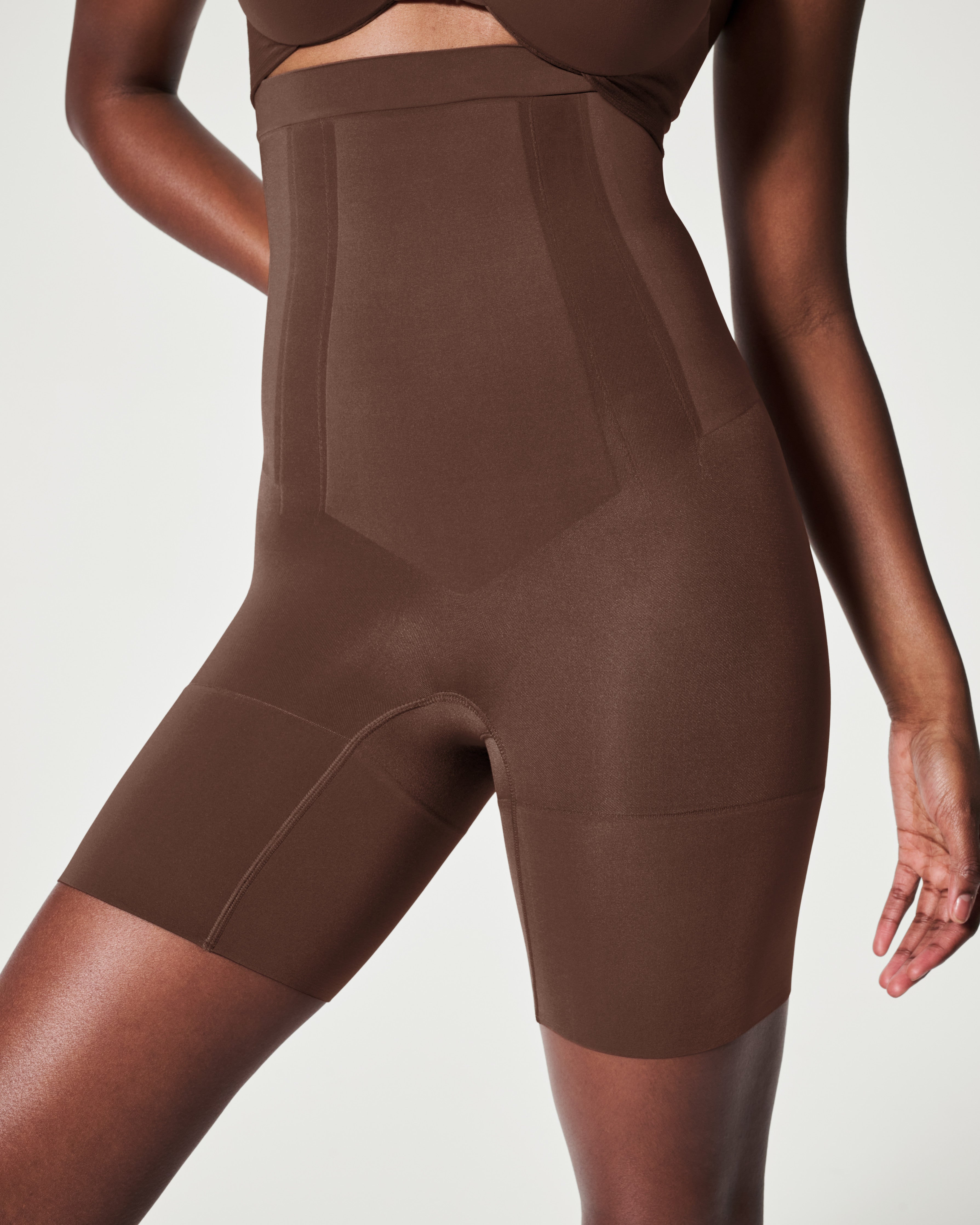 OnCore High-Waisted Mid-Thigh Short