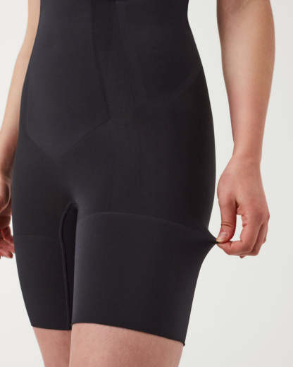 OnCore High-Waisted Mid-Thigh Short