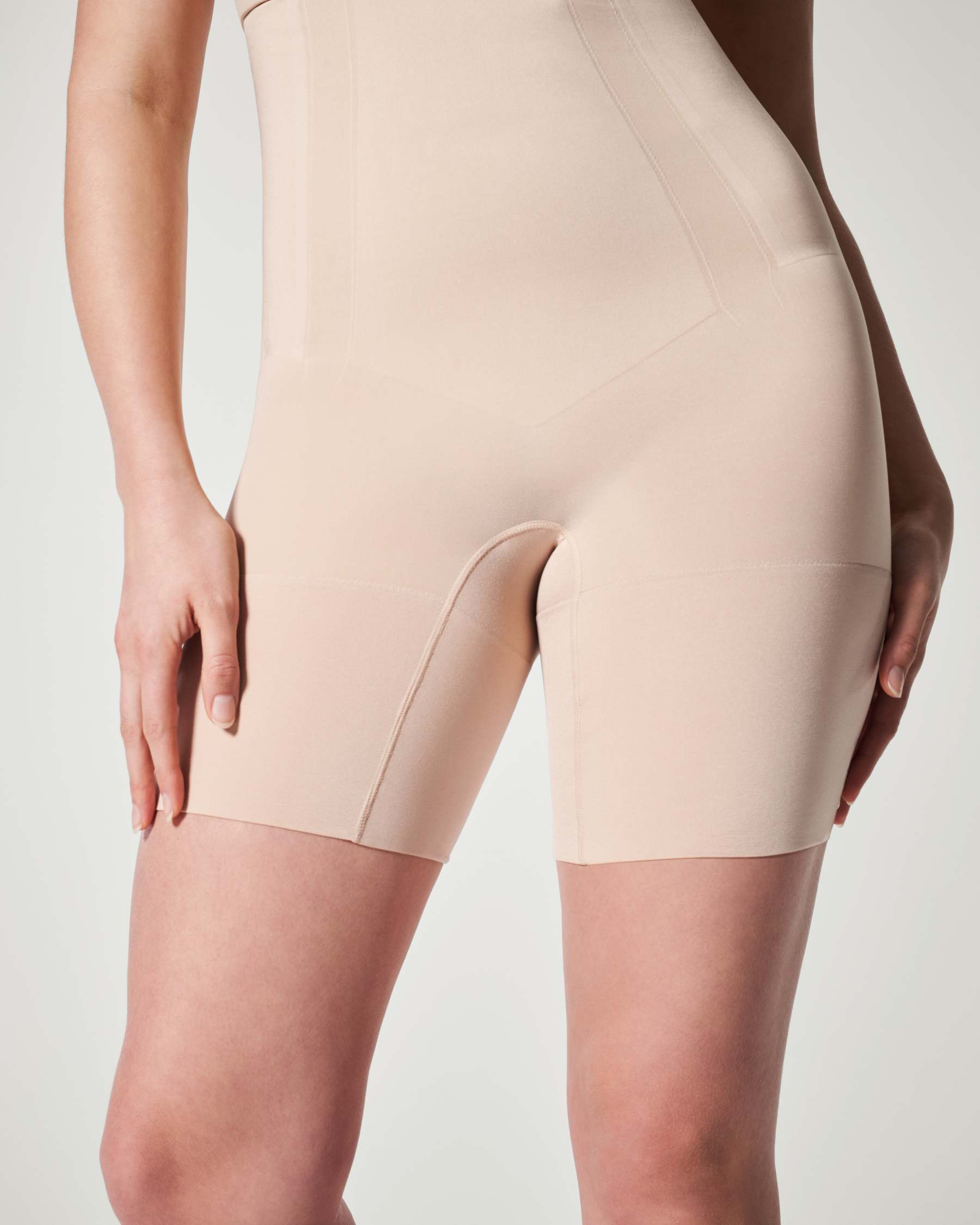OnCore High-Waisted Mid-Thigh Short
