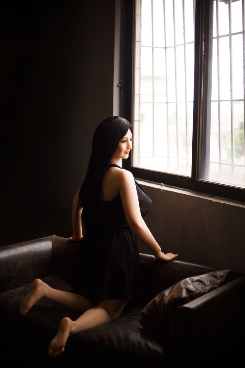 Climax丨Hellen-5Ft 3/160cm Adult Big Breast Sex Doll with Black Straight Hair-First Love Doll