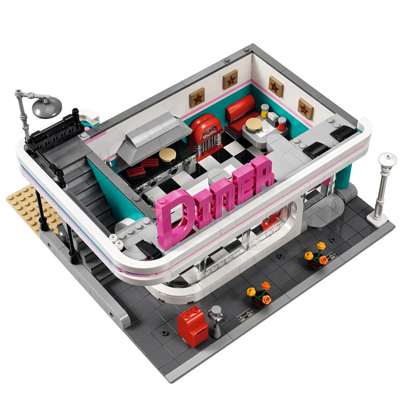 6 MINI Figures 2488PCS Downtown Diner Building Blocks 10260 15037