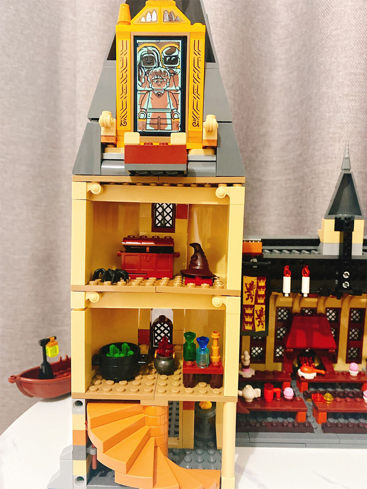 Film Series Castle Hall Compatible 75954 Model Block Brick 926PCS Movie Building 16052 39144