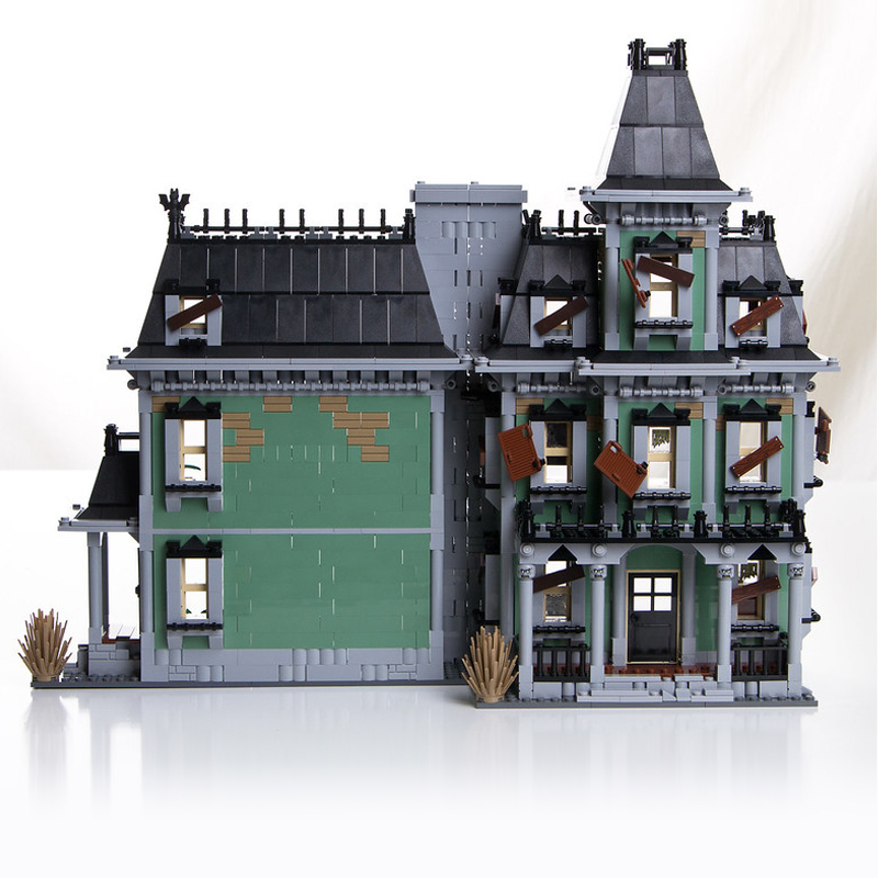 80011 10228 16007 Beast Fighter Haunted House Building Brick 2064PcS