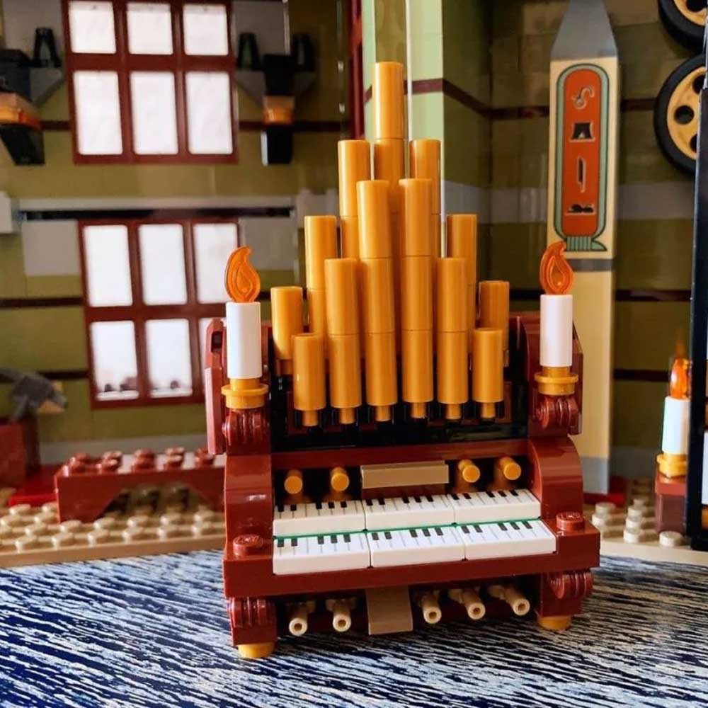 creatoring Expert Classic Hot Sale Model Moc Modular Haunted Houses Building Blocks 2025