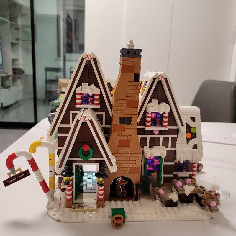In Stock Compatible With Girl Friends Gingerbreaded House Bricks Set With Figure&amp; Building Blocks Toys For Kids Christmas Gift