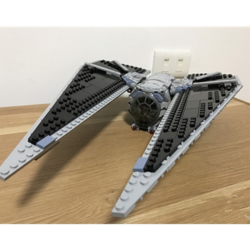 05048 Star Classic Model Wars 543Pcs The TIE Striker Building Blocks