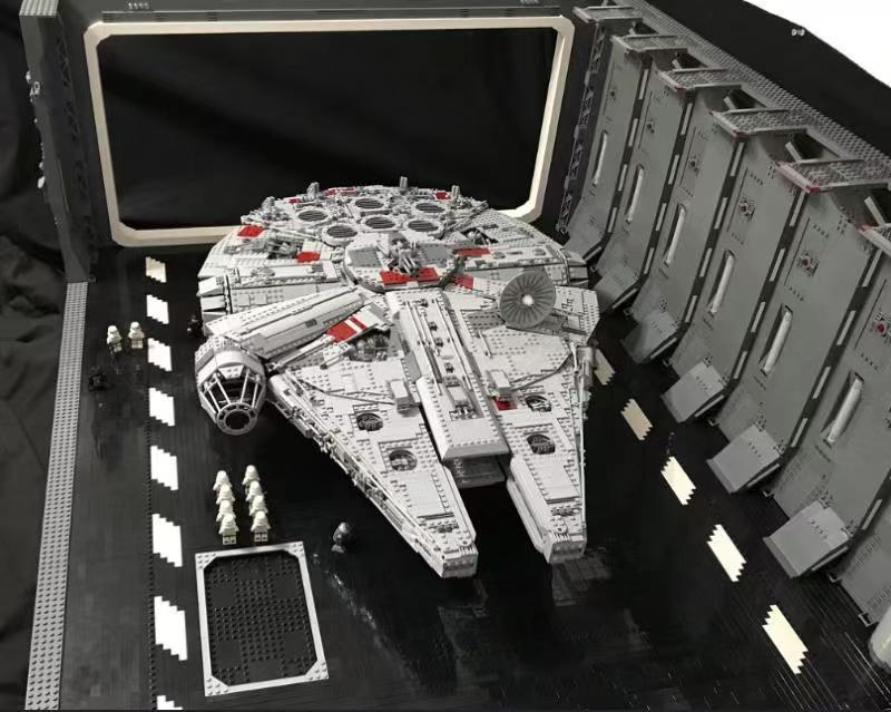 Moc Docking Bay 327 For 05132 8000+PCS UCS Falcon Ultimate  Model Building Block