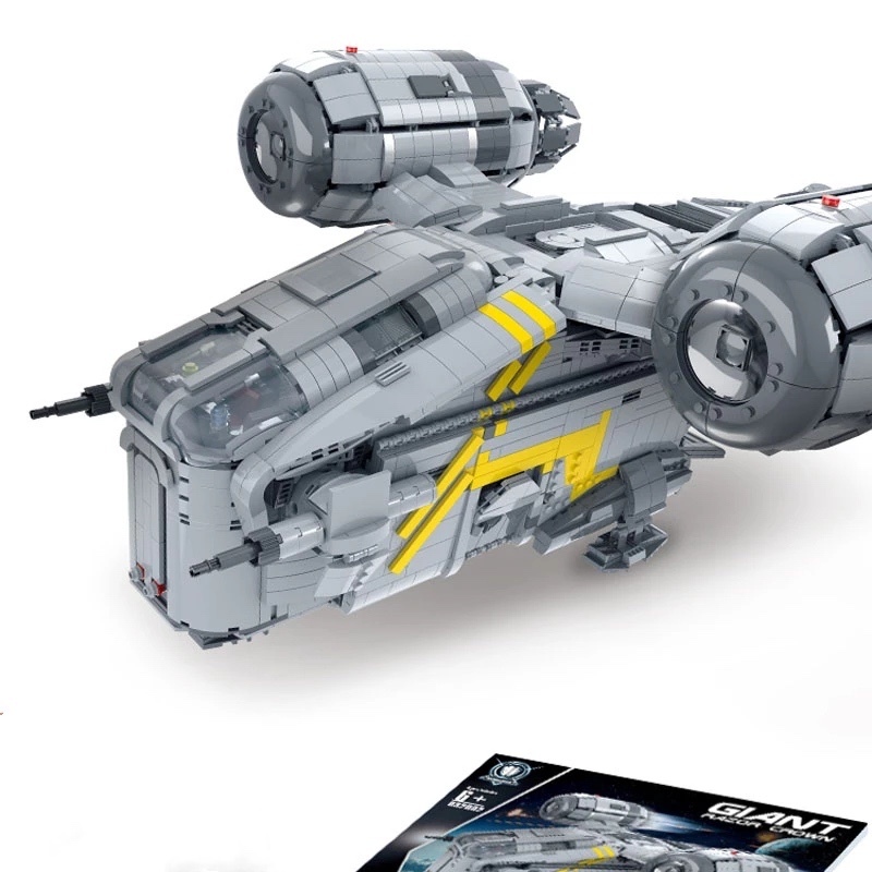 MOC 032002 60017 75292 Star Toys Wars The UCS Razor Crest 4453+pcs Building Blocks