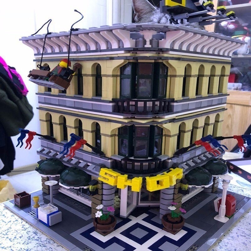 84005 Block City Streetscape Series Corner Department Store Children Alpinia 2232pcs Insert Assembling Building Blocks 15005