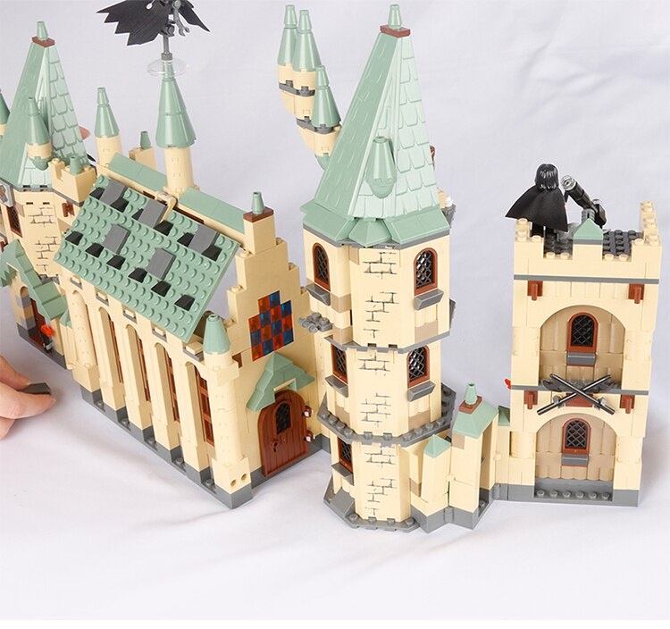 16030 Creative Toys Movies The Castle Building Block 4842
