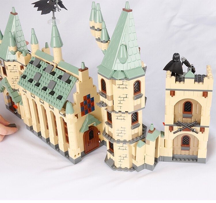 16030 Creative Toys Movies The Castle Building Block 4842