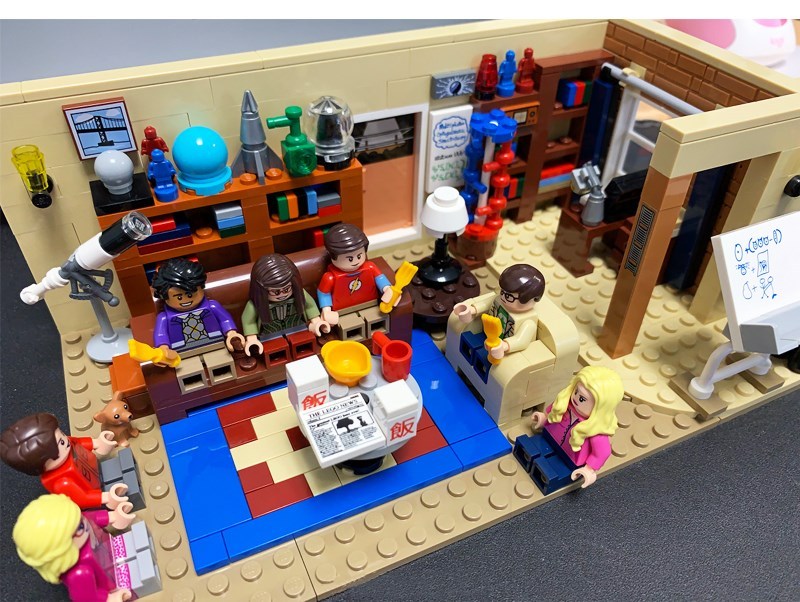 16024  The Big Bang Theory 534Pcs and Central Perk 1228Pcs Ideas Model Building Blocks 21302 21319