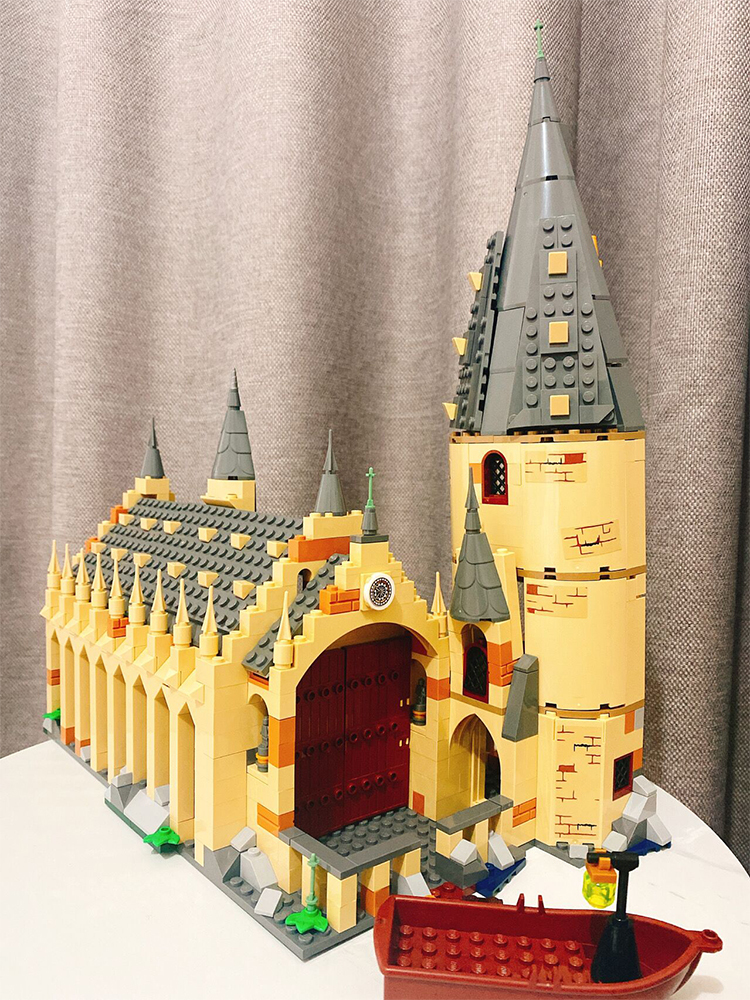 Film Series Castle Hall Compatible 75954 Model Block Brick 926PCS Movie Building 16052 39144