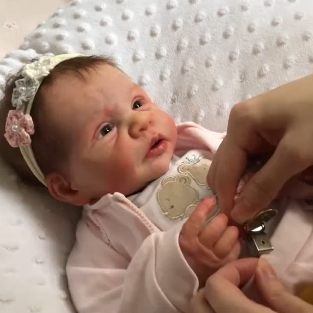 17'' Amelia Realistic Cute Reborn Baby Dolls