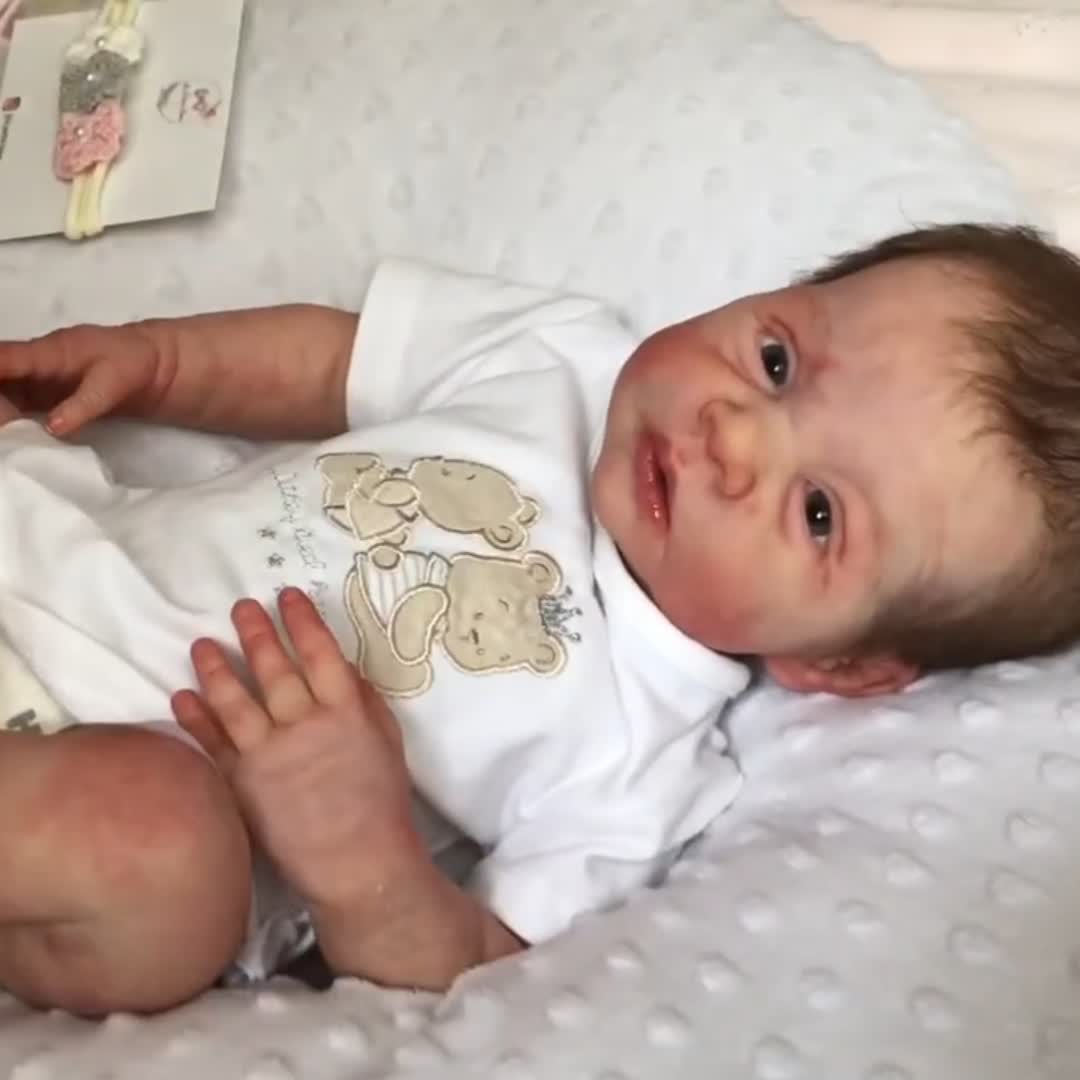 17'' Amelia Realistic Cute Reborn Baby Dolls