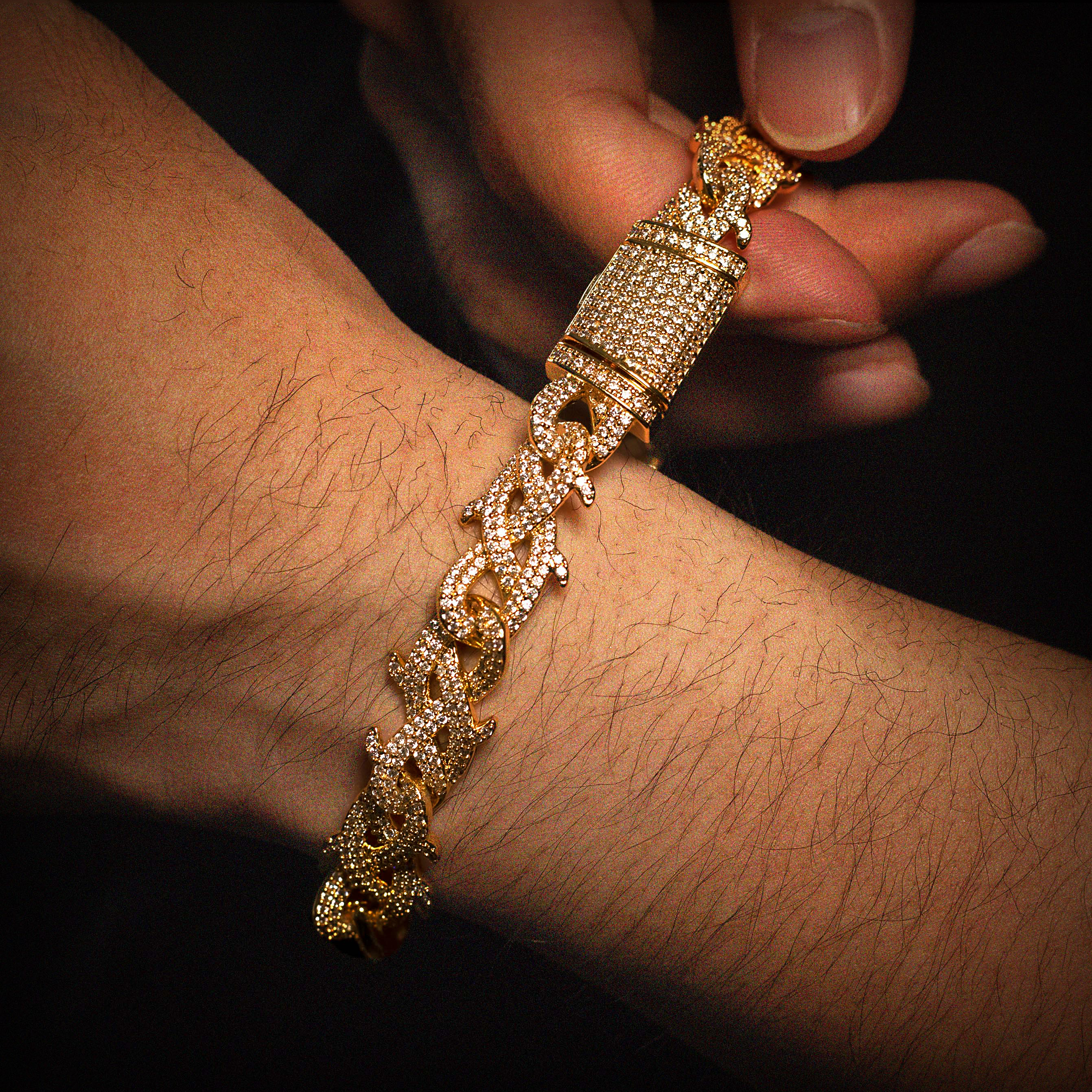 8" Golden Iced Out Diamond Spiked Thorns Cuban Chain Bracelets Sulludd