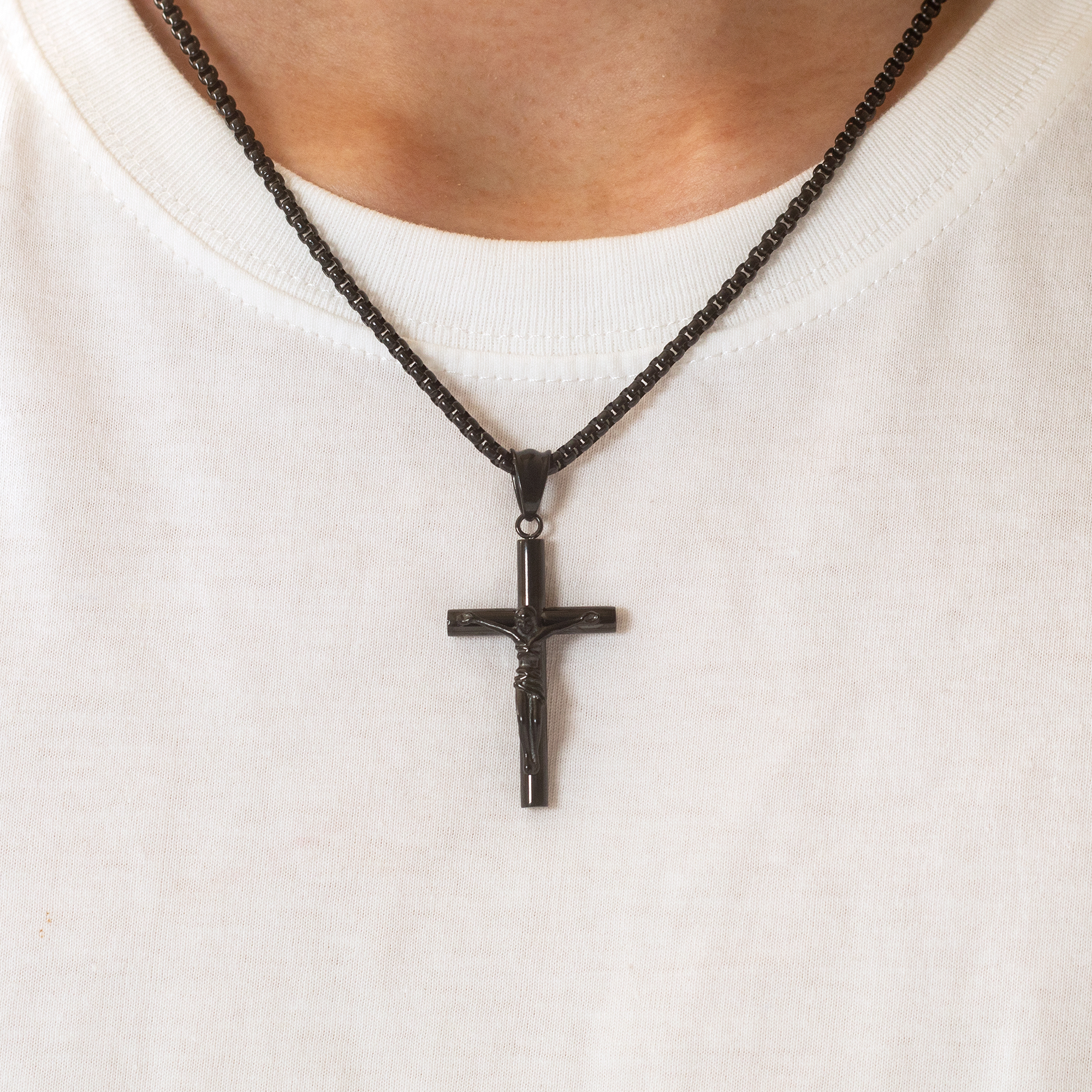 Men's Stainless Steel Cross Black Saint Statue Crucifix Pendant Set Sulludd