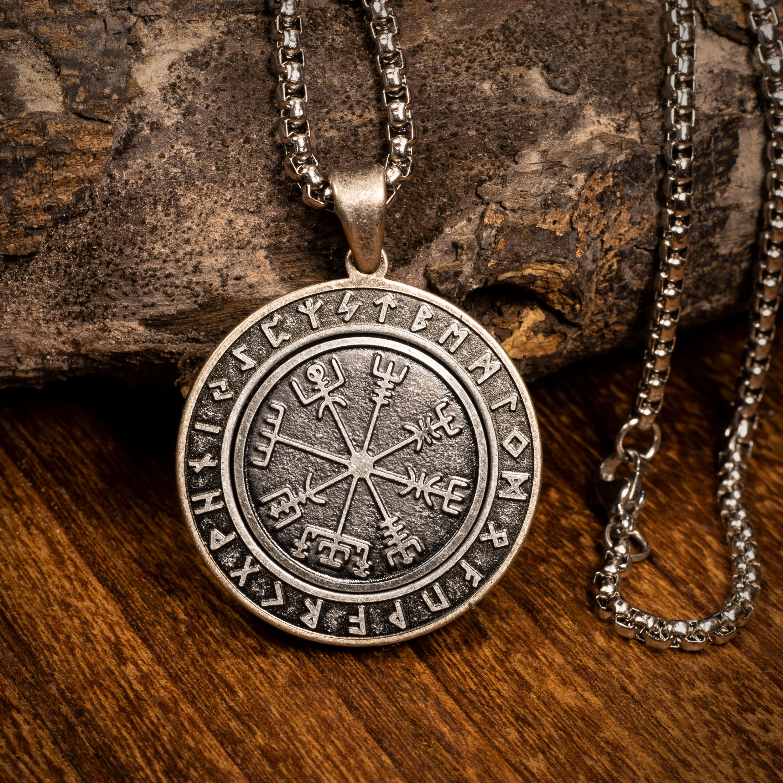 Viking Nordic Rotatable Aegis Symbol Protection Charm Pendant Necklace Set