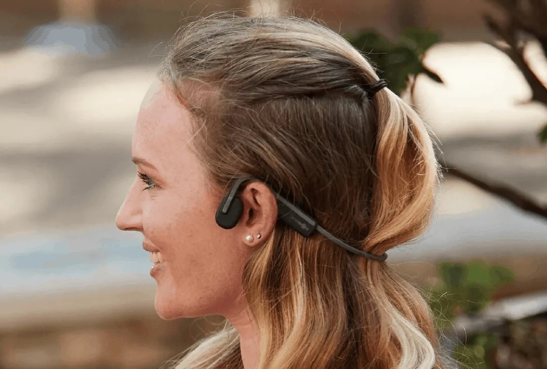 8 Facts About Wireless Bluetooth Bone Conduction Headphones