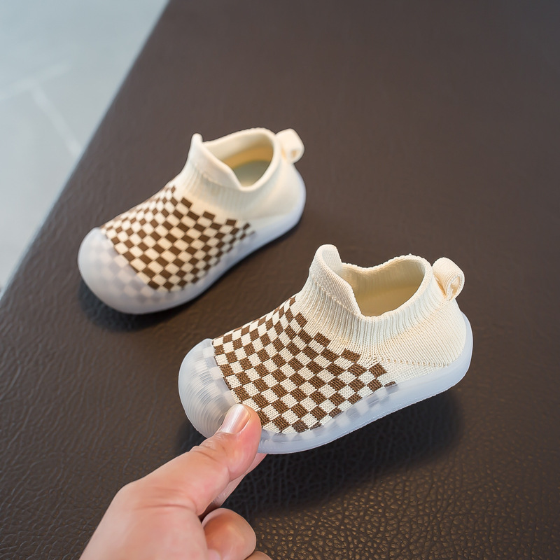 childrens walking trainers