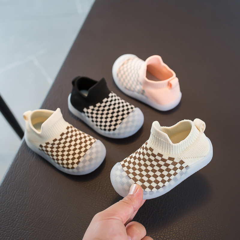 childrens walking trainers