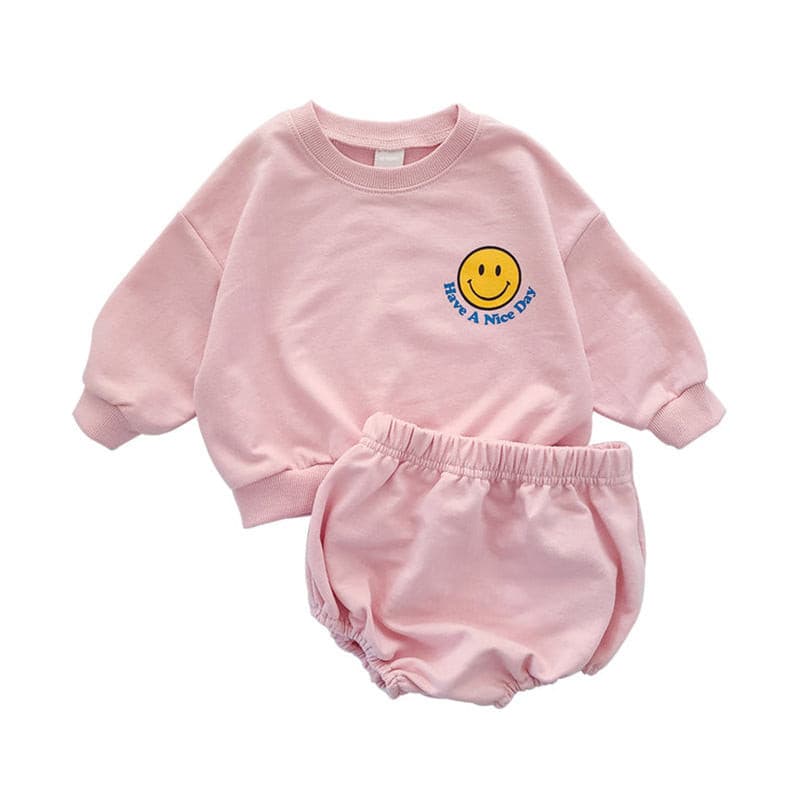 2-Piece Smile Print Suit.