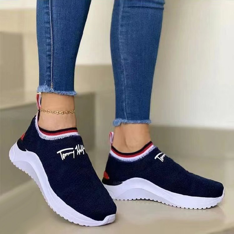 Women's Thick Sole Solid Color Fly Knit Breathable Sneakers